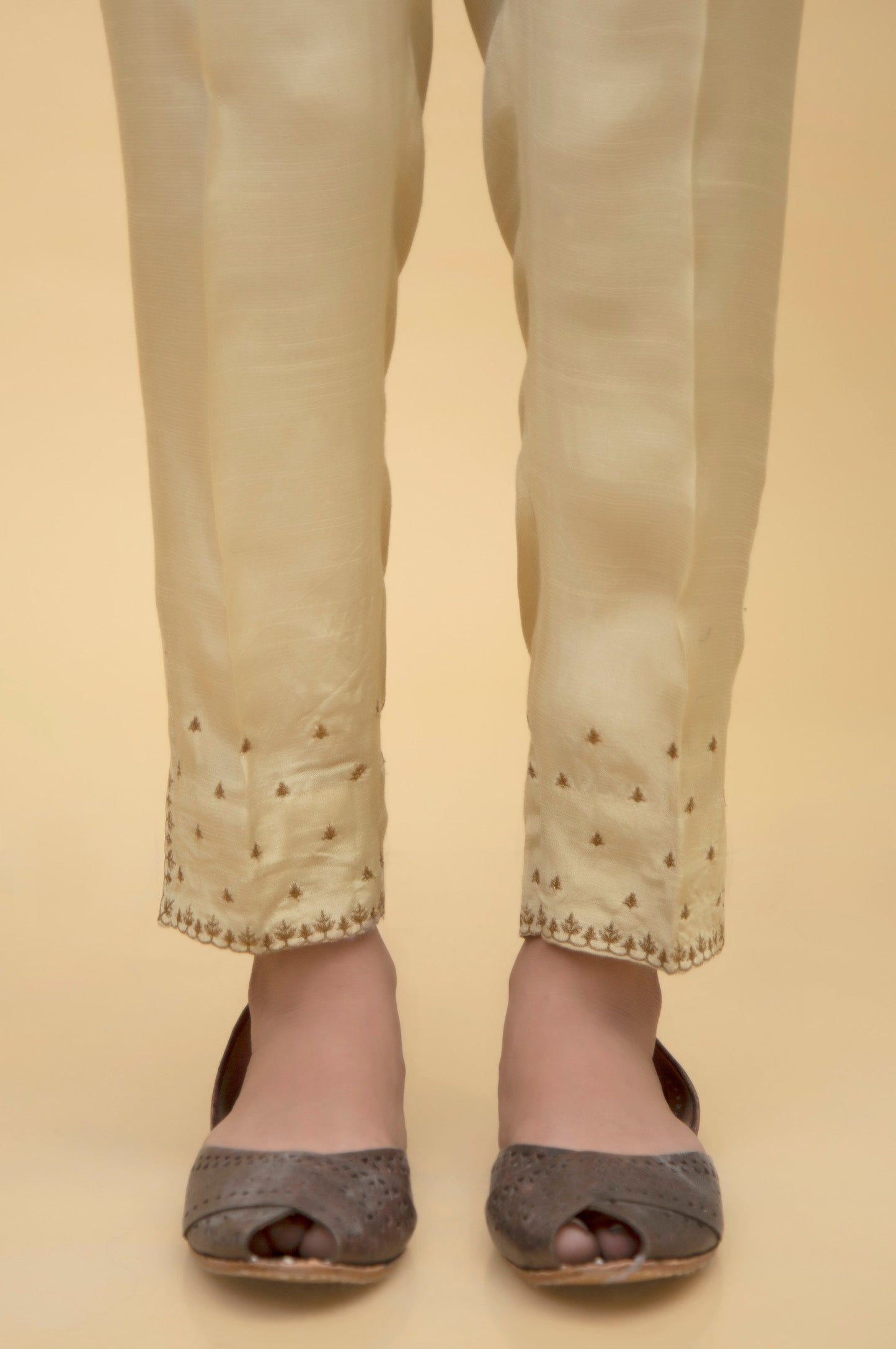 Embroidered Rawsilk Cigarette Pants - Gold