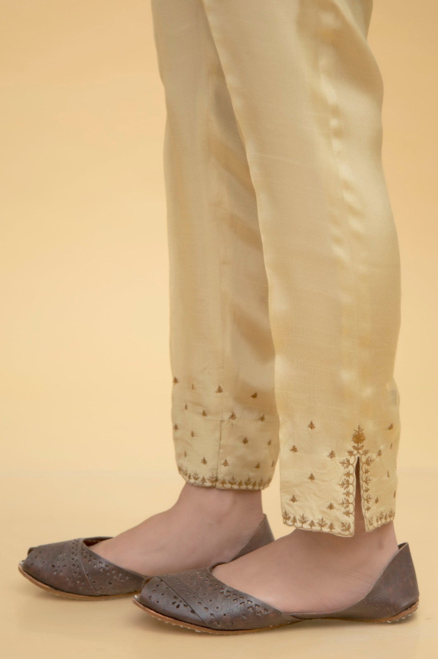 Embroidered Rawsilk Cigarette Pants - Gold