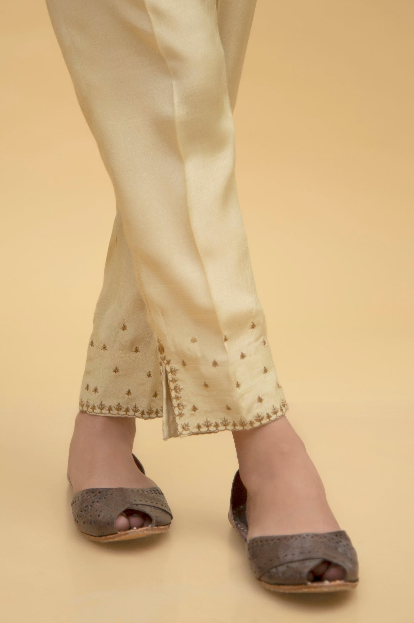 Embroidered Rawsilk Cigarette Pants - Gold