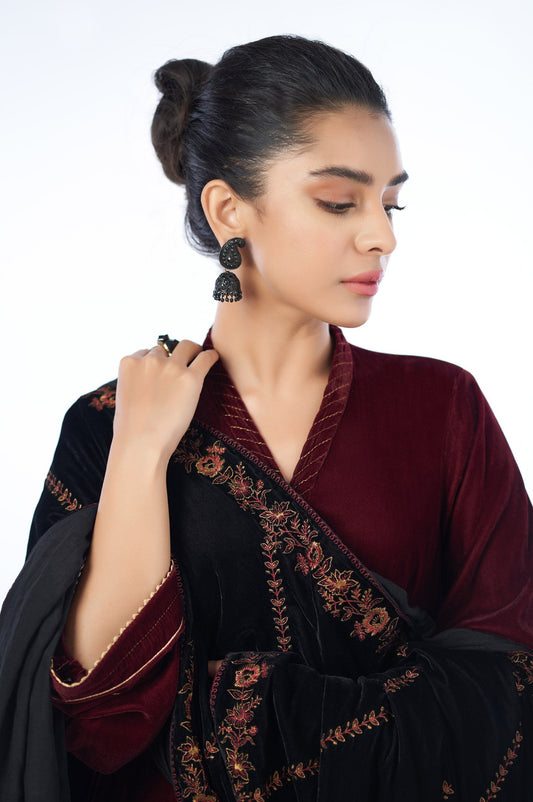 Velvet Embroidered Shawl - Black