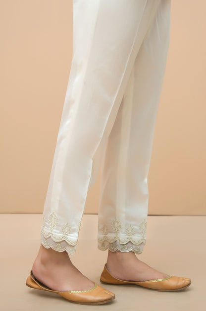 Embroidered Cigrette Pants - White