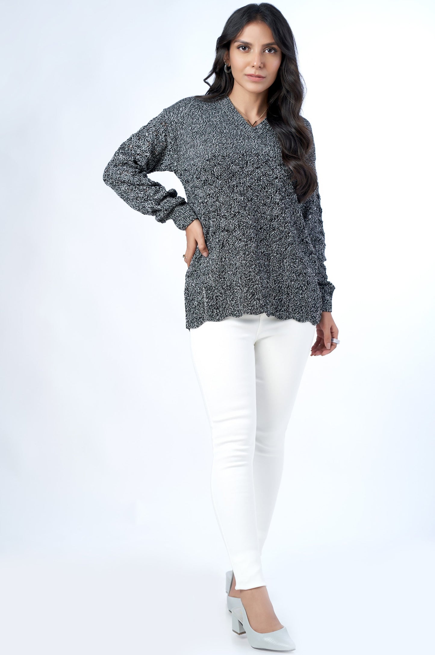 Full Sleeves Pullover - Black/White