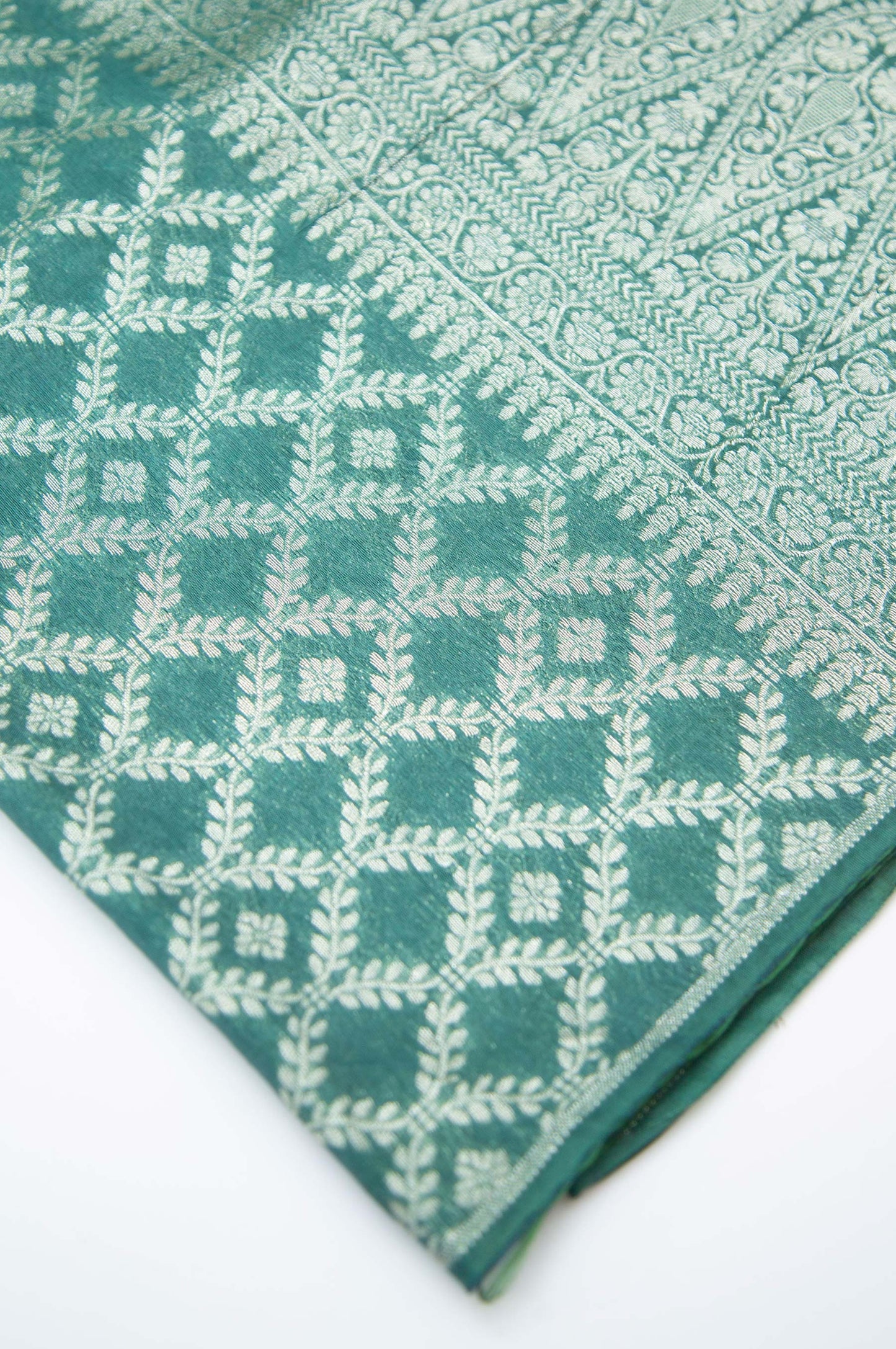 Printed Dyed Jacquard Dupatta - Green