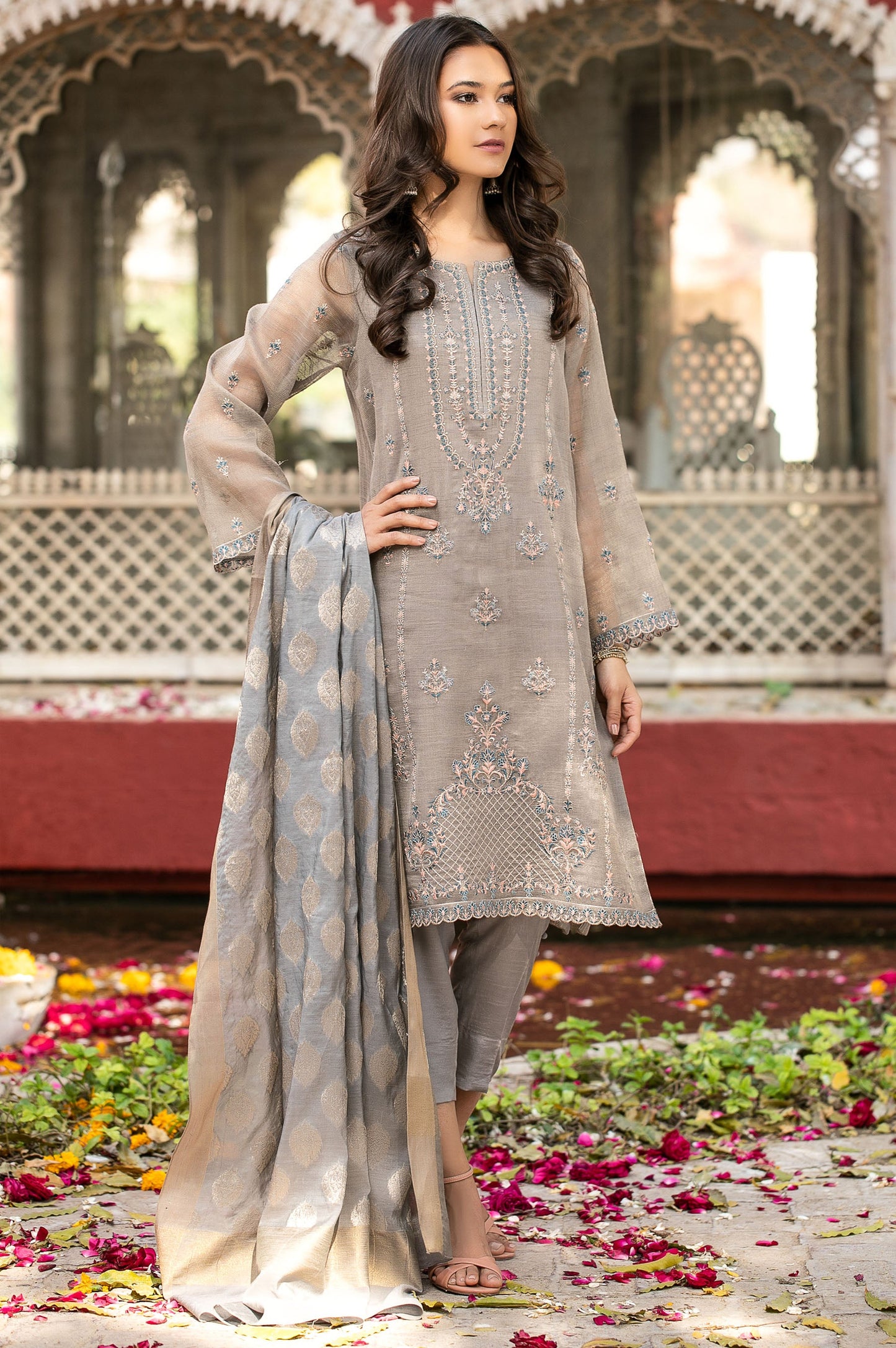 3 Piece Unstitched Suit-Fabric: Mysori Net
