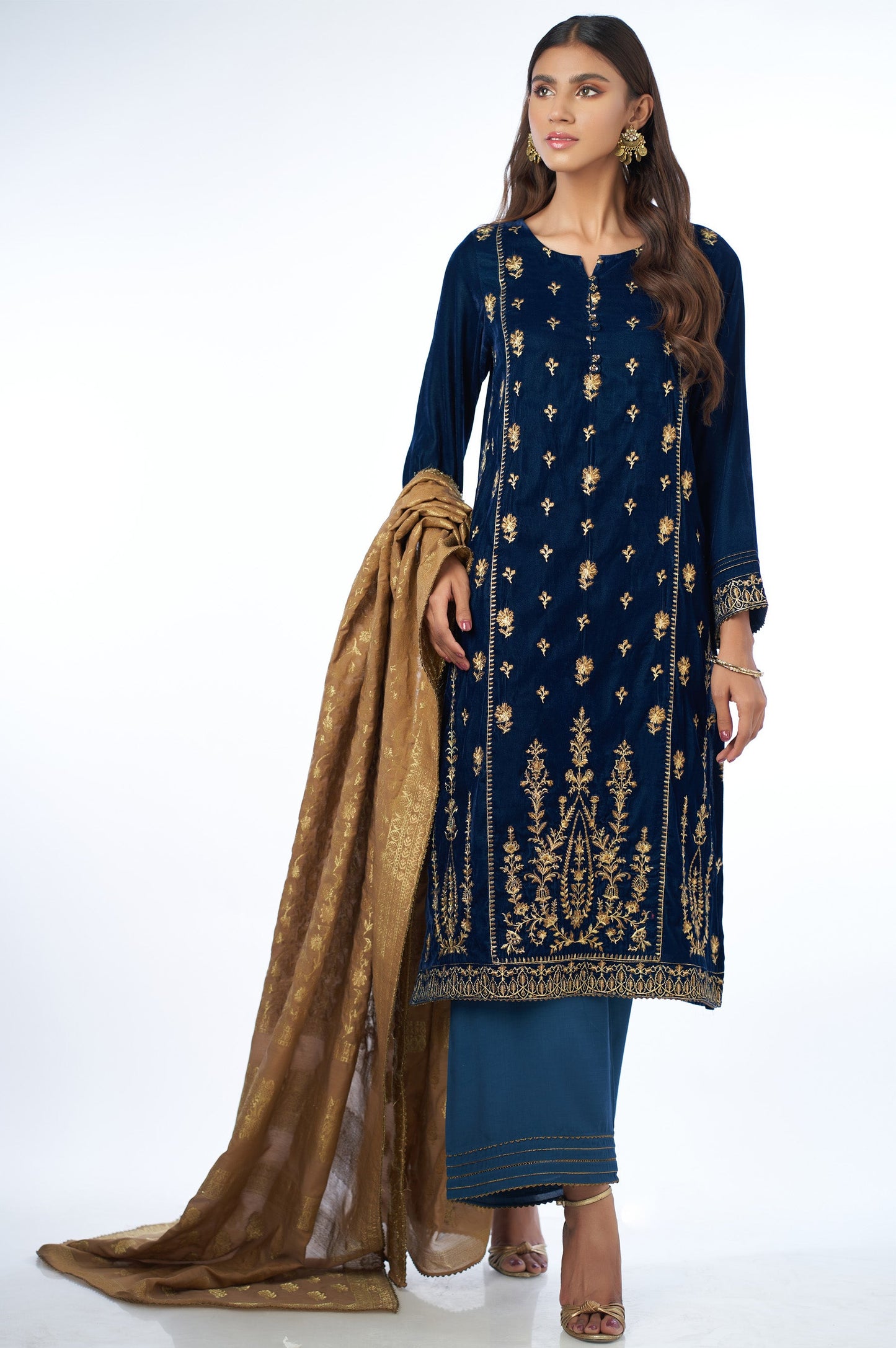 3 piece Unstitched Embroidered velvet Suit