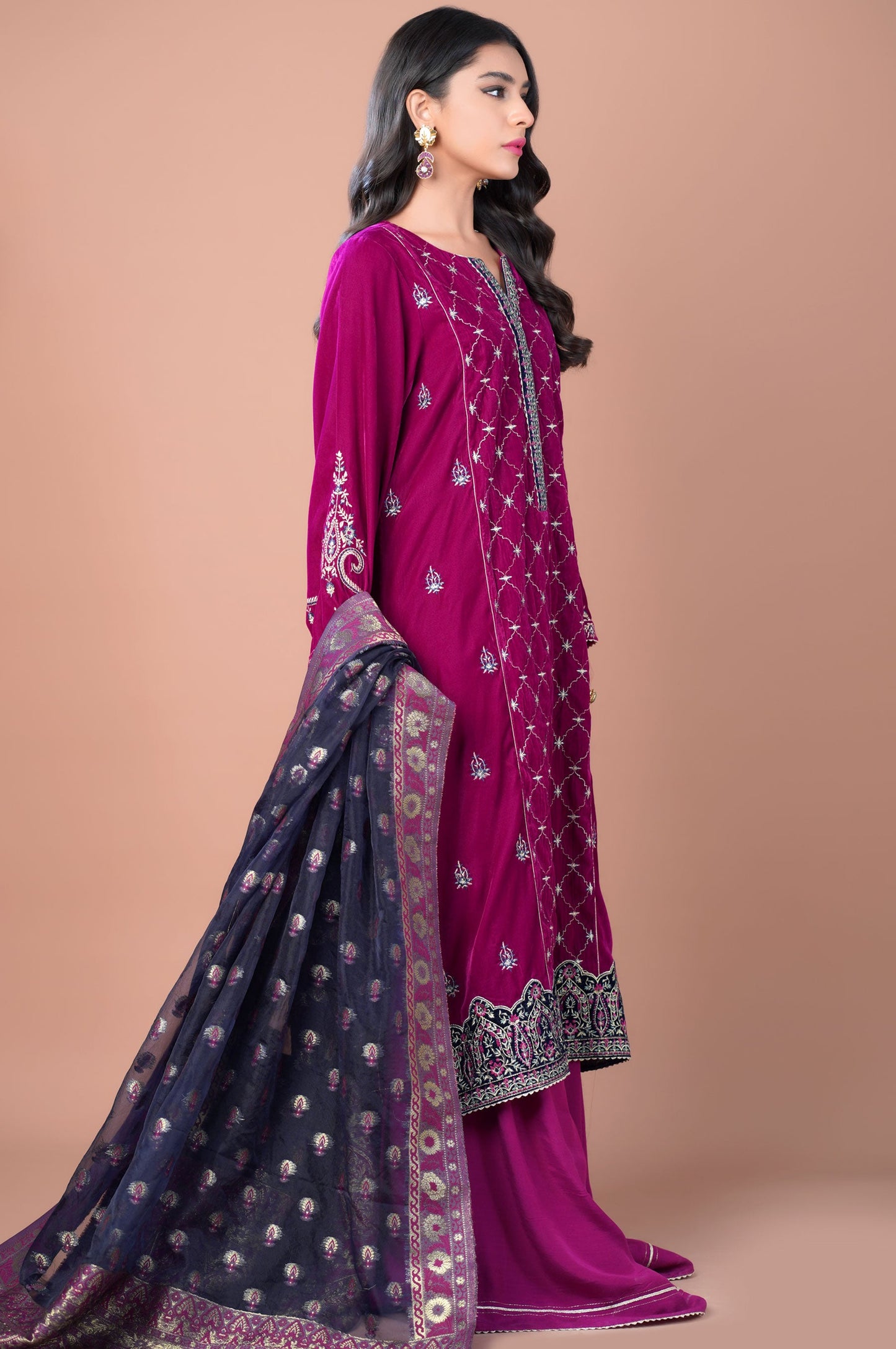 3 Pieces Unstitched Embroidered Velvet Suit