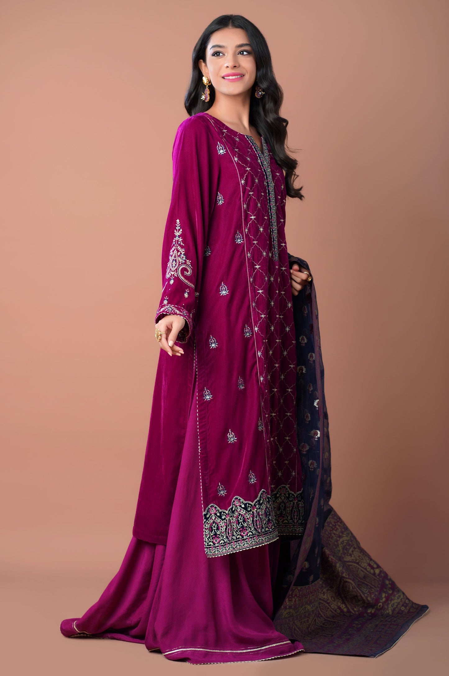 3 Pieces Unstitched Embroidered Velvet Suit