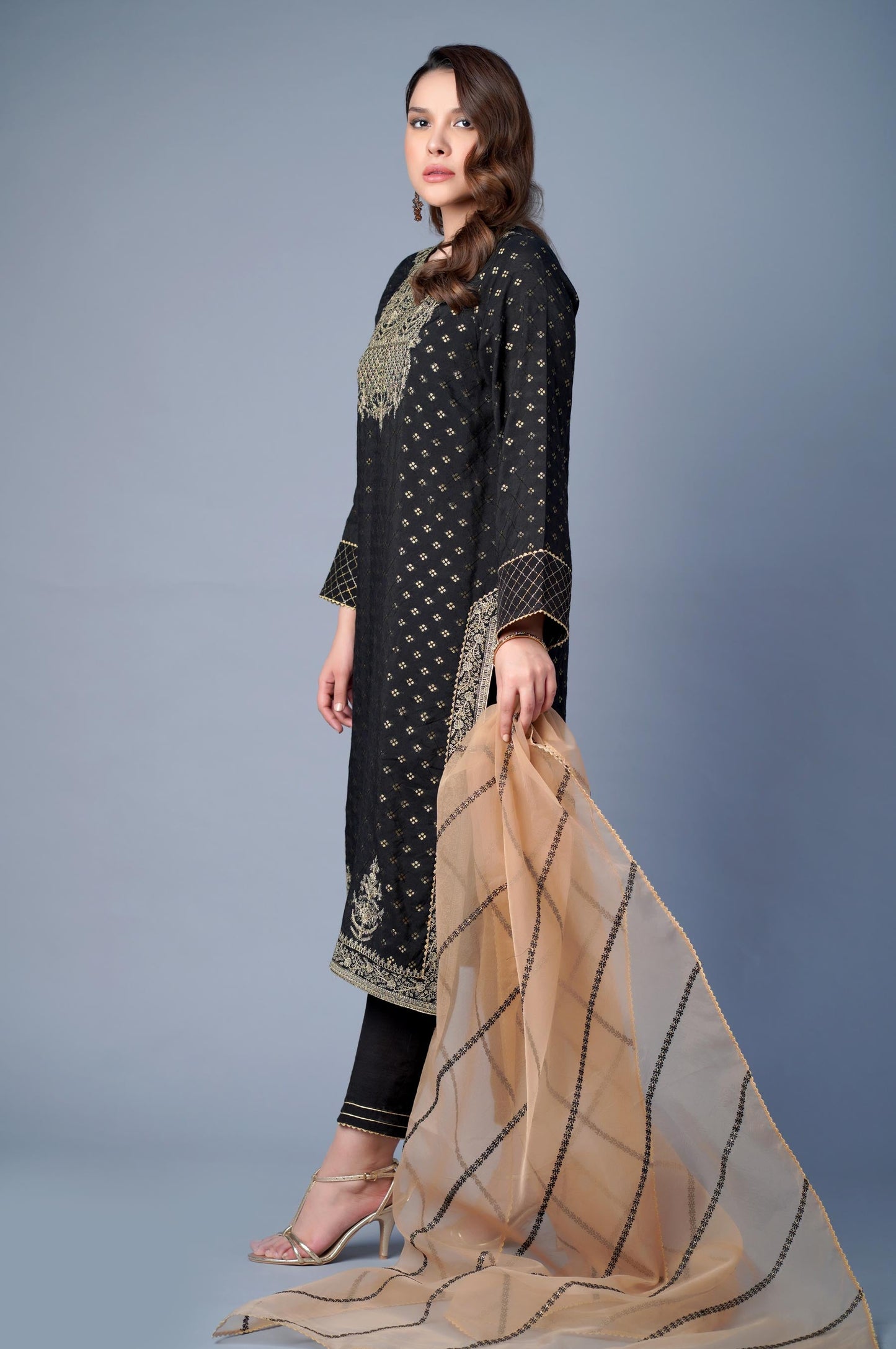 3 Piece Unstitched Embroidered Zari Jacquard Suit