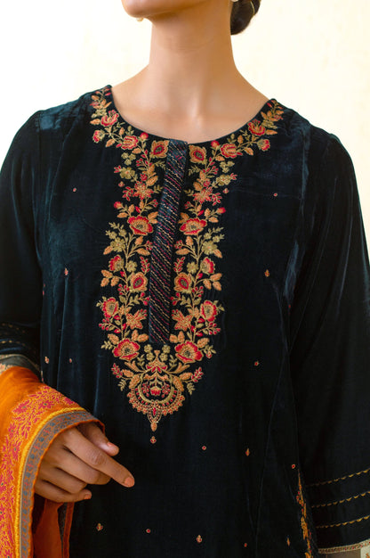 3 Piece Unstitched Embroidered Velvet Suit - Bottle Green