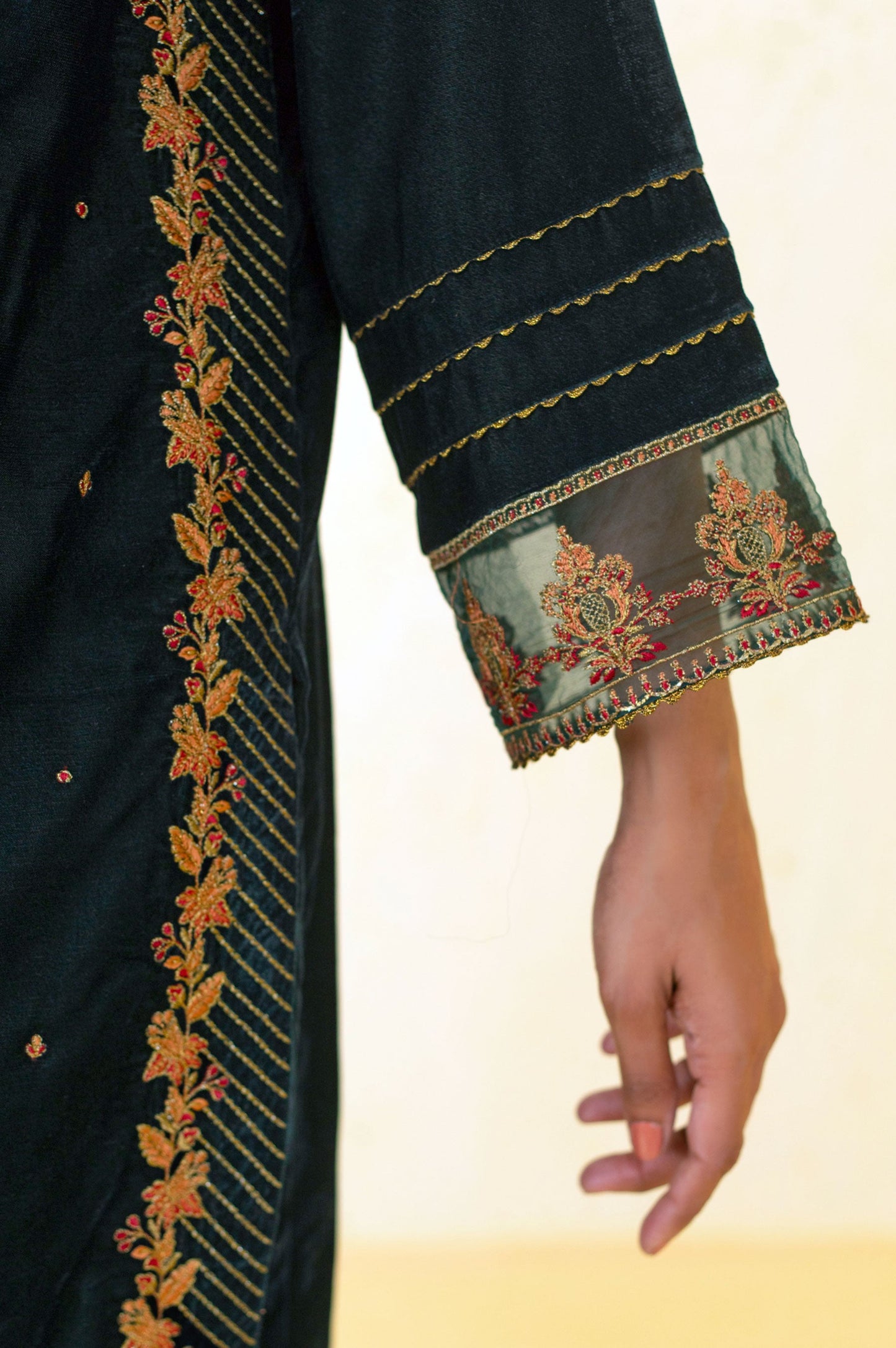 3 Piece Unstitched Embroidered Velvet Suit - Bottle Green