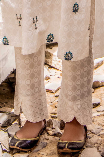 Embellished Cigarette Pants  - White