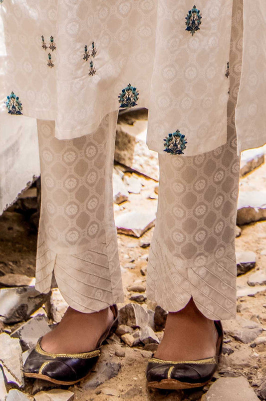 Embellished Cigarette Pants  - White