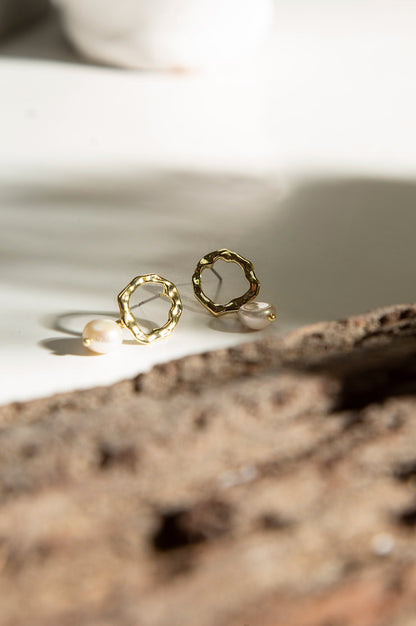 Golden Swirl Pearl Earrings