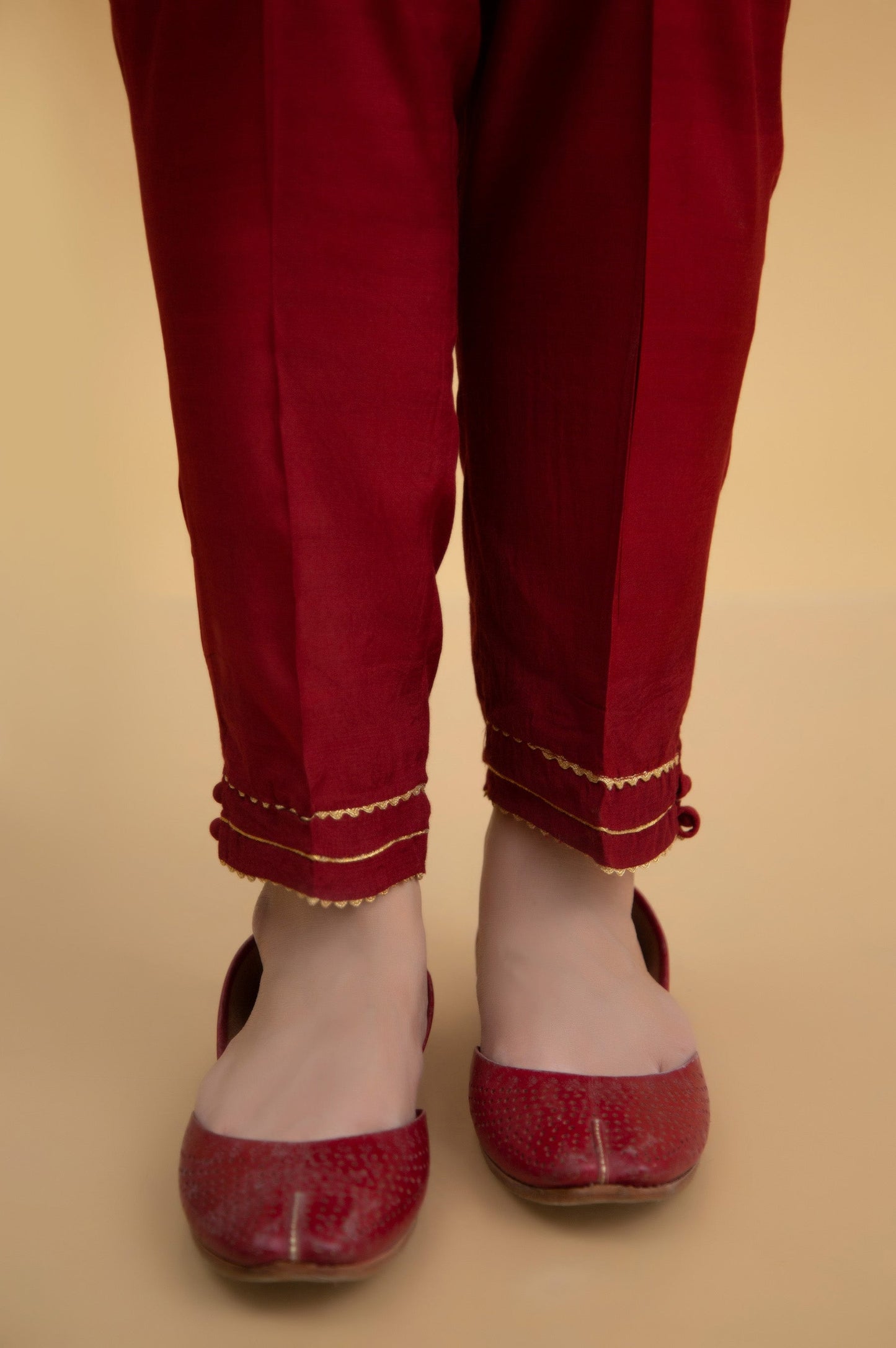 Basic Raw Silk Cigarette Pants - Red