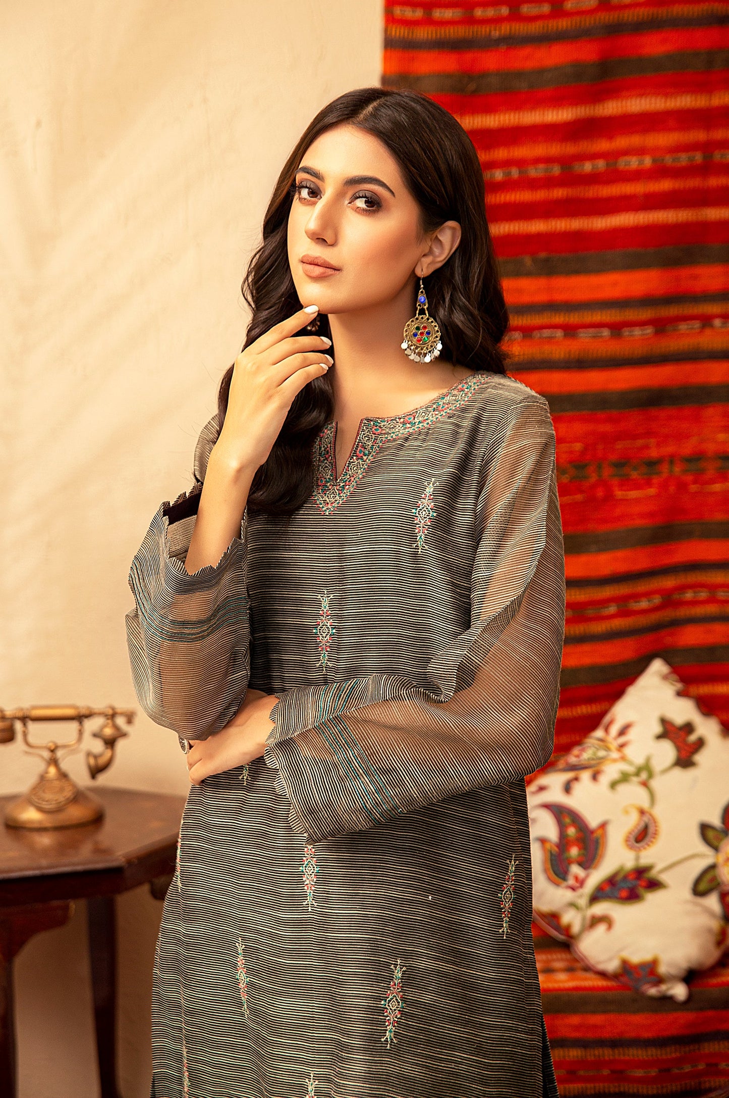 Stitched 1 Piece Textured Organza Shirt