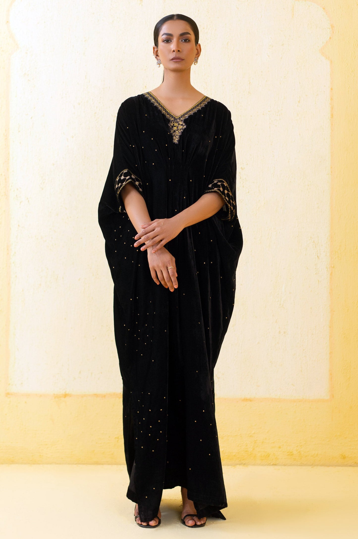 Stitched 1 Piece Velvet Kaftan - Black