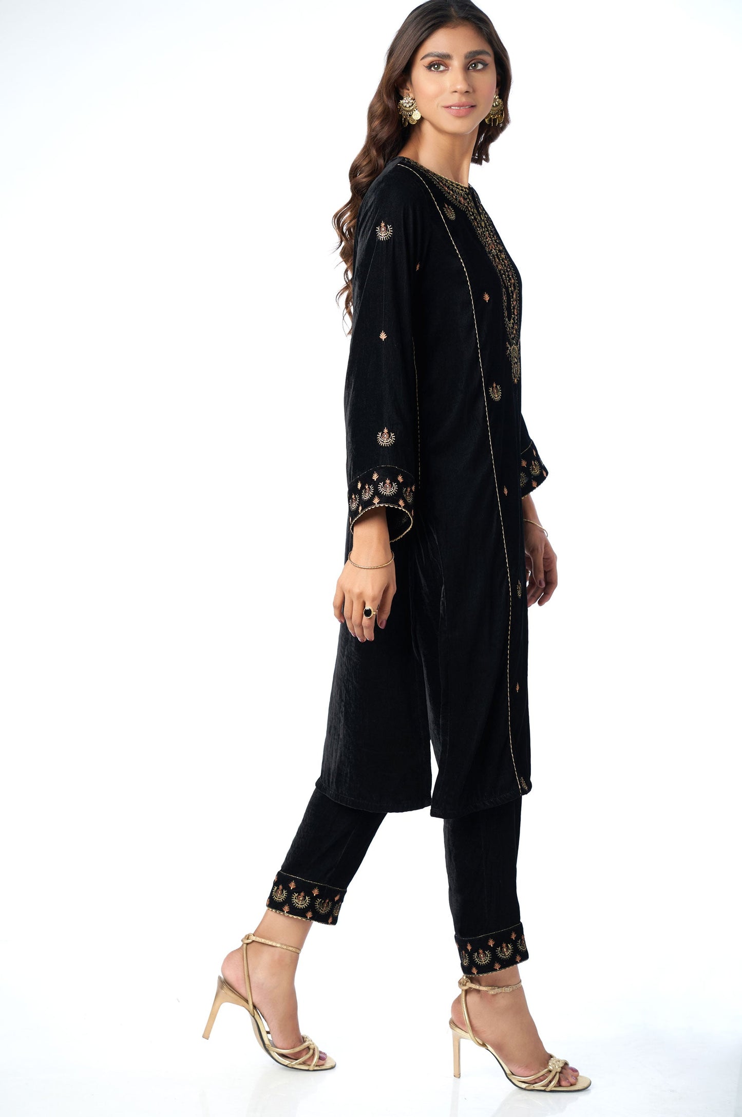 Stitched 2 Piece Velvet Embroidered Suit