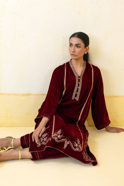 Stitched 2 Piece Embroidered Velvet Outfit - Maroon