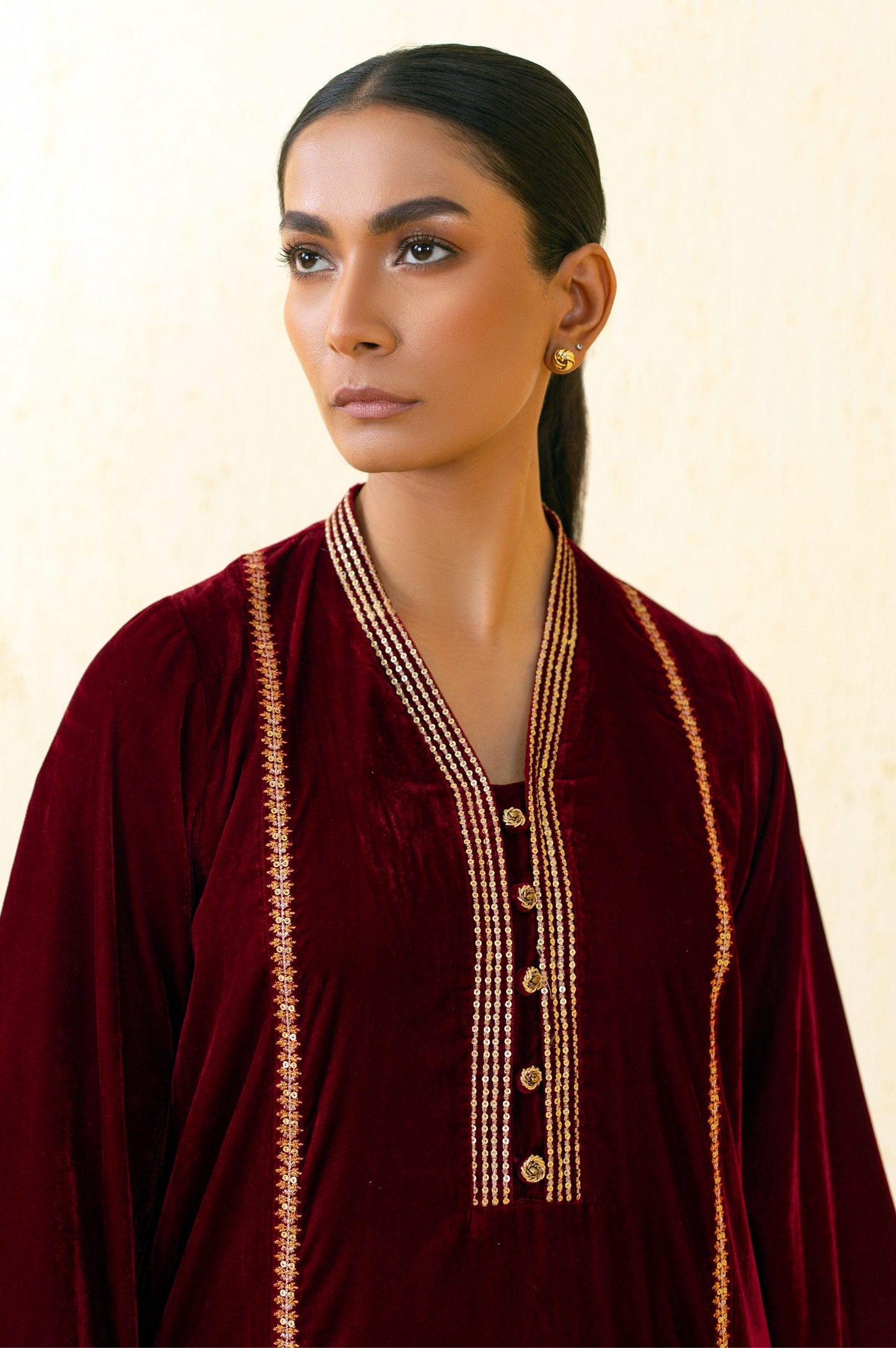 Stitched 2 Piece Embroidered Velvet Outfit - Maroon