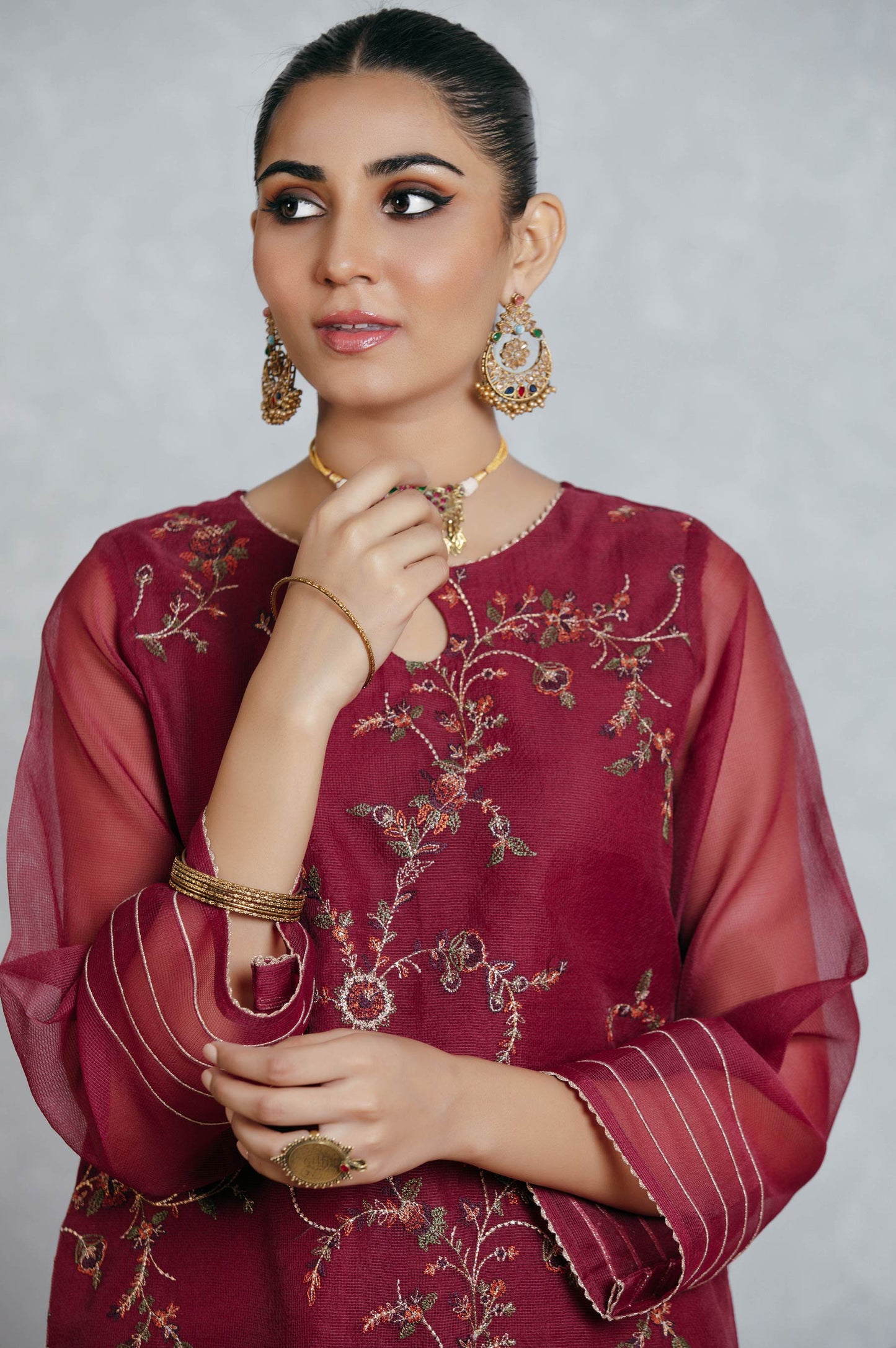 Stitched 3 Piece Textured Organza Embroidered Suit