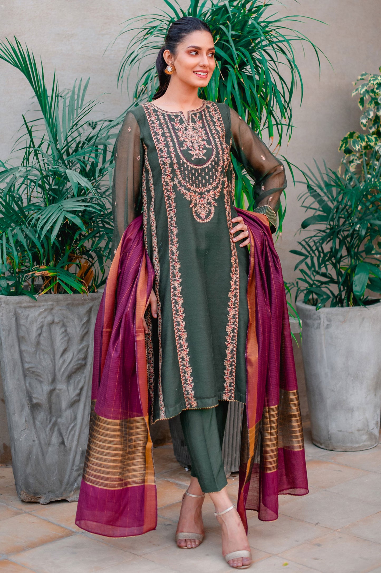 Stitched 3 Piece Khaddi Net Embroidered Suit