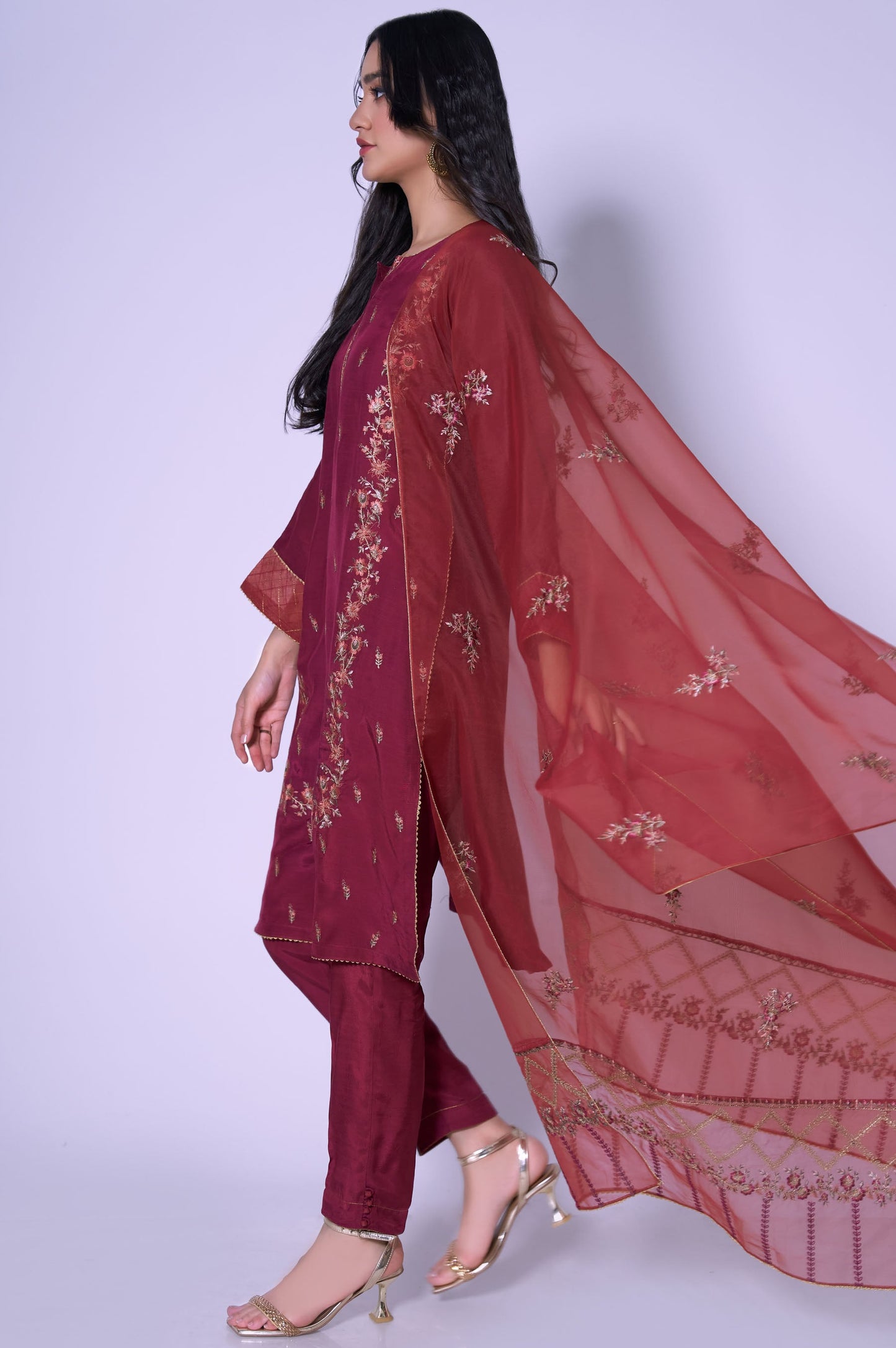 Stitched 3 Piece Rawsilk Embroidered Outfit.