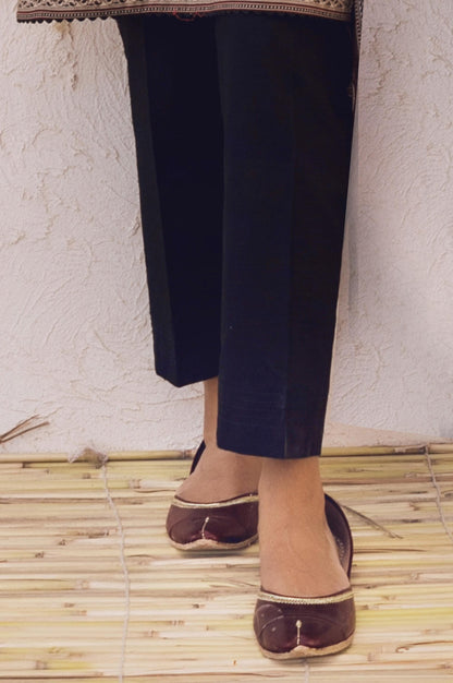 Basic Plain Cambric Cigarette Pants  - Black