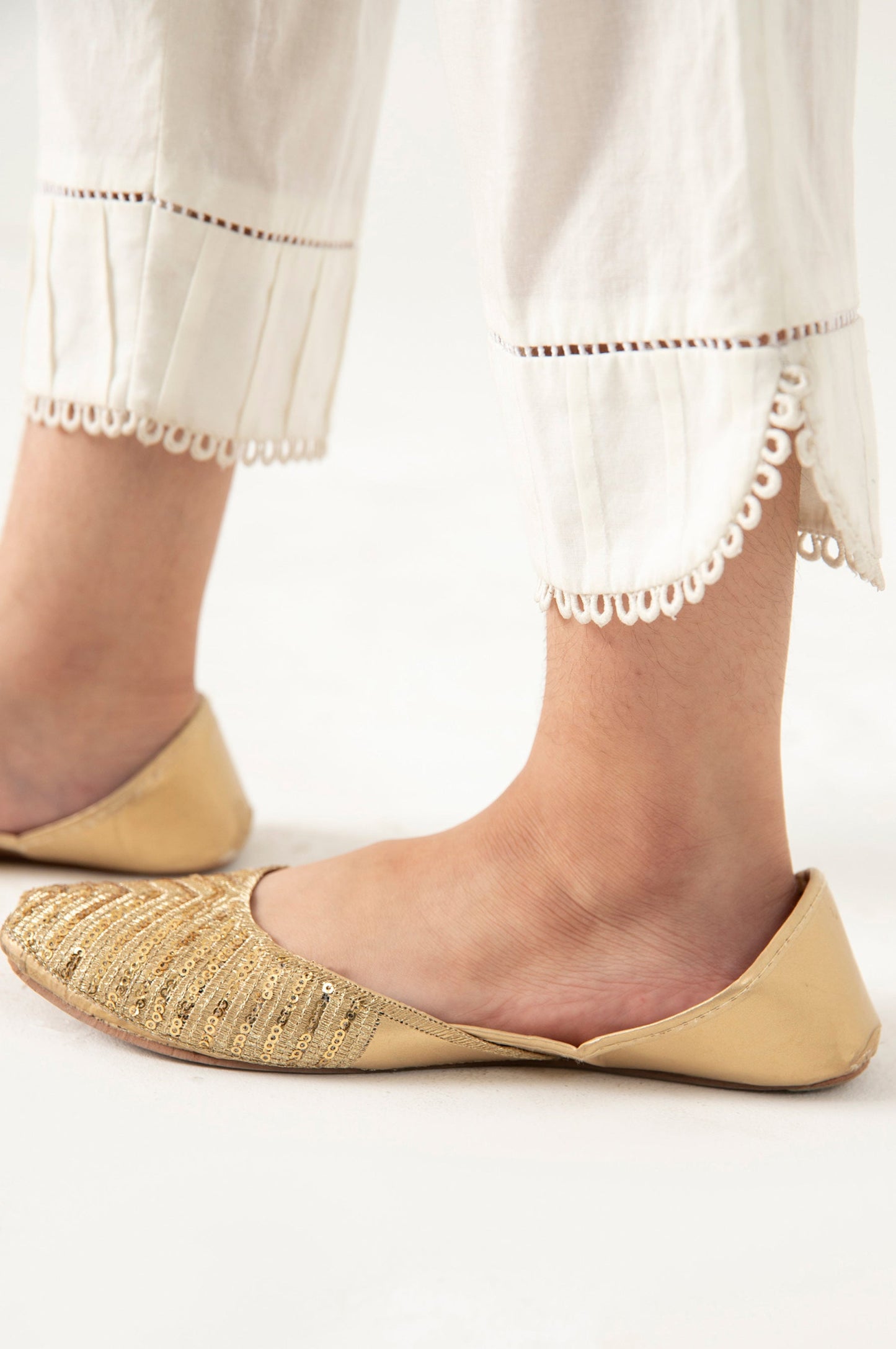 Embellished Capri Pants  - Off White