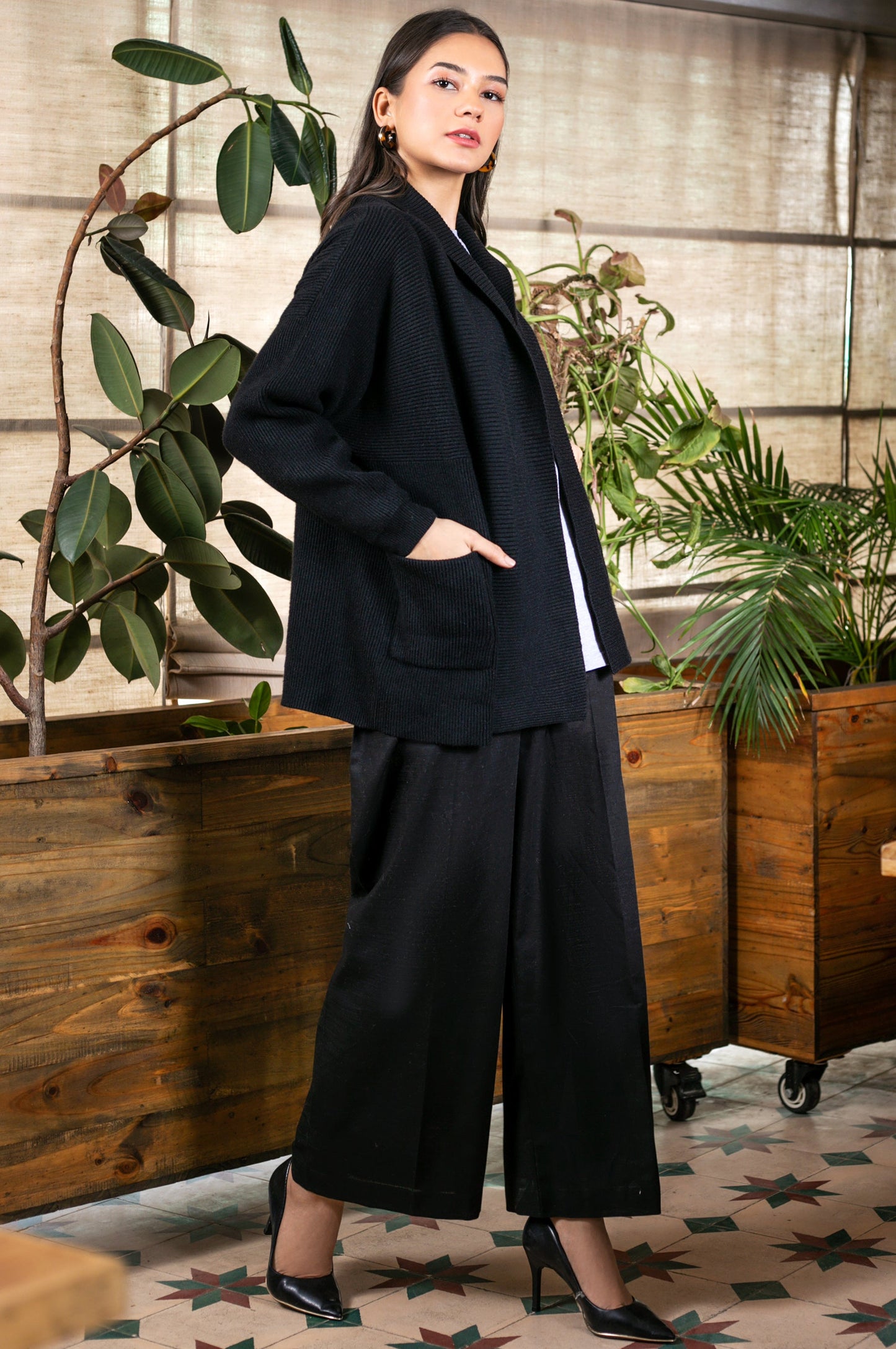 Black Beauty Open Front Pocket Cardigan