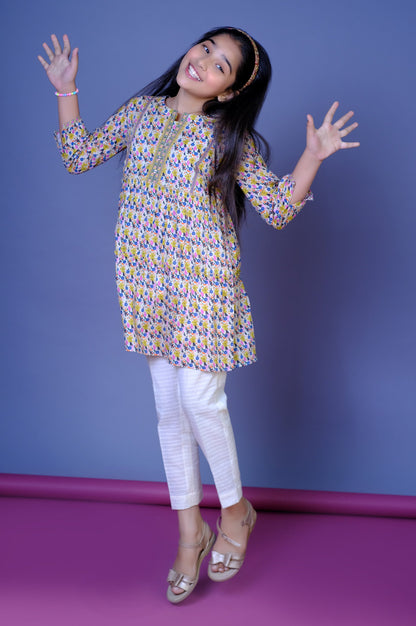 Stitched 1 Printed Lawn Shirt